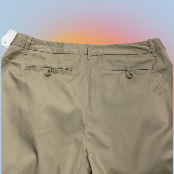 FALLS CREEK Women’s 10 Tan Lightweight Capri Pant - Picture 3 of 4